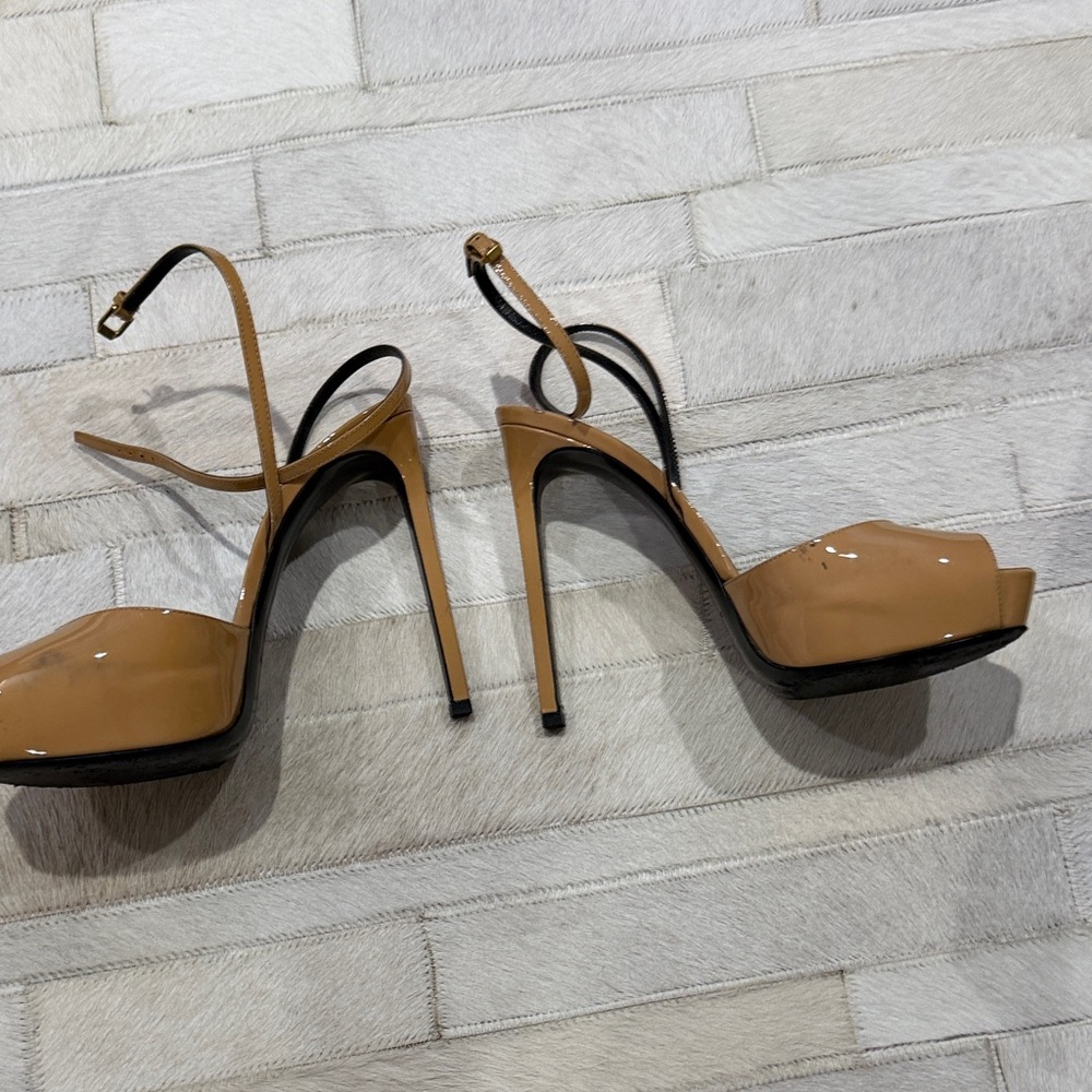 Saint Laurent Nude Patent Leather Platform Peep-Toe Slingback Heels - Picture 4 of 16